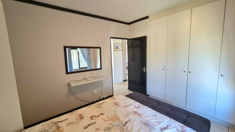 To Let 2 Bedroom Property for Rent in Bowtie Western Cape